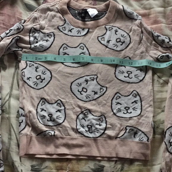 ⚡3 for $15⚡Divided pink kitty cat sweater - Picture 4 of 6